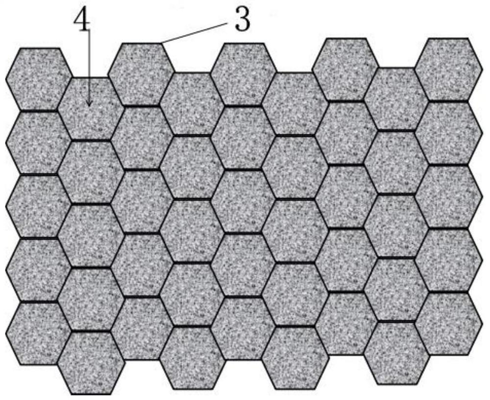 A foam press-filled honeycomb composite panel and its preparation method