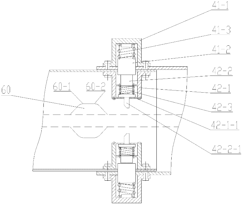 Retractable support leg and engineering machine with same