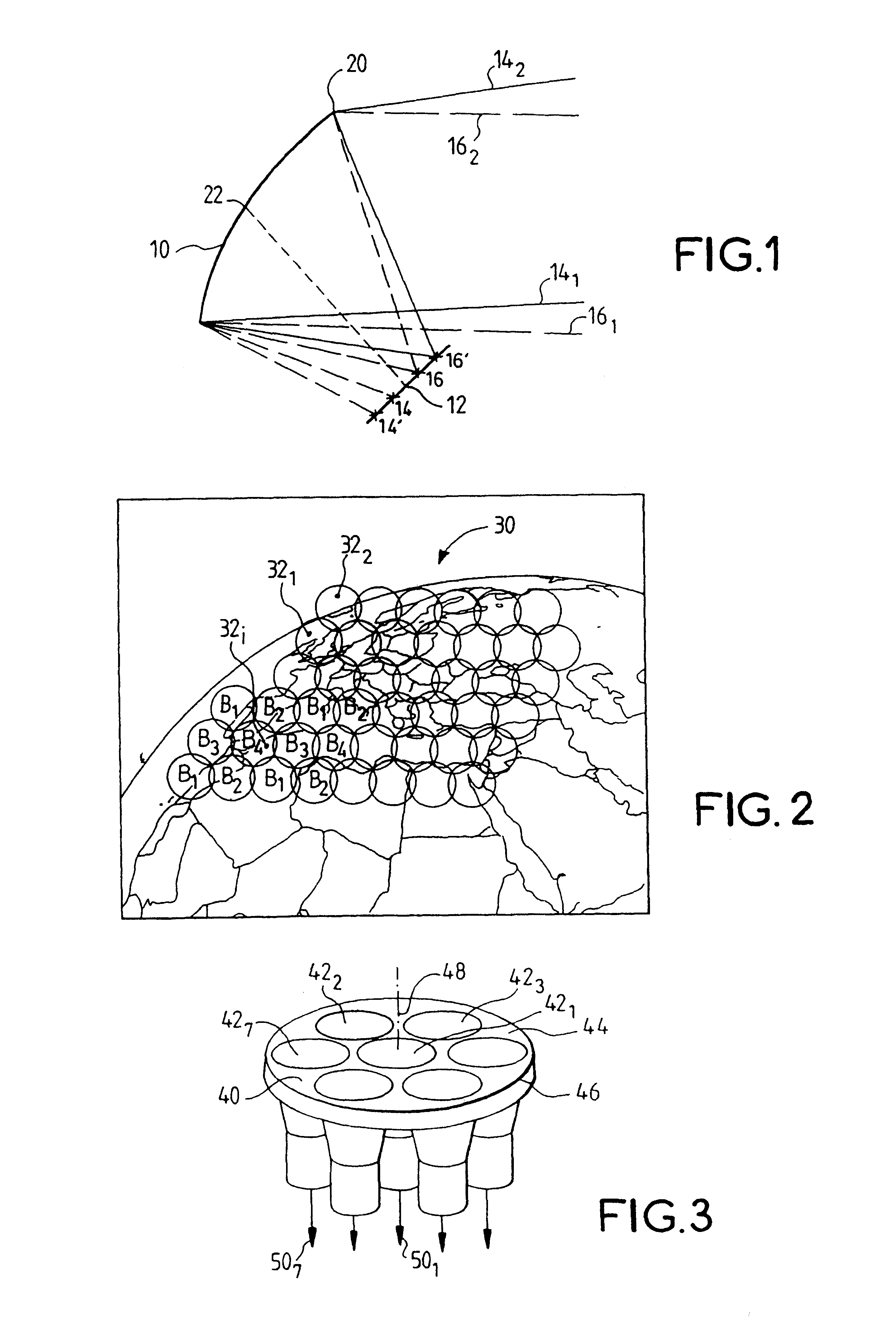 Radiating source for a transmit and receive antenna intended to be installed on board a satellite