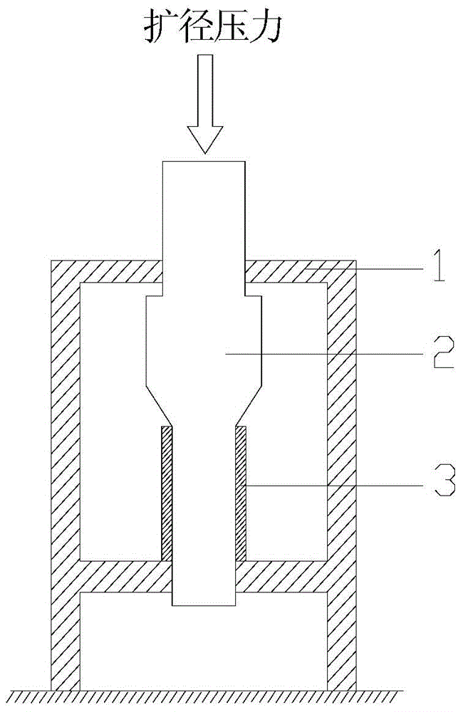 Hole-enlarging deforming device and method for metal pipe fitting