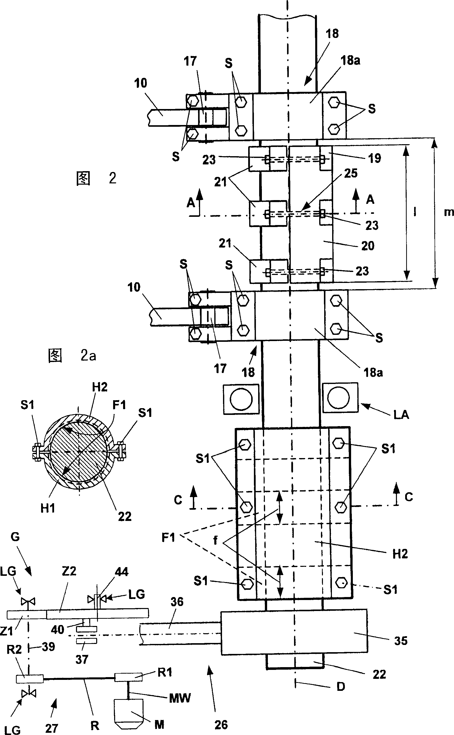 Balancing a nipper mechanism in a combing machine