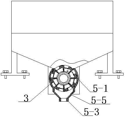 Quantitative adjustable fertilizer distributor for fertilizer applicator