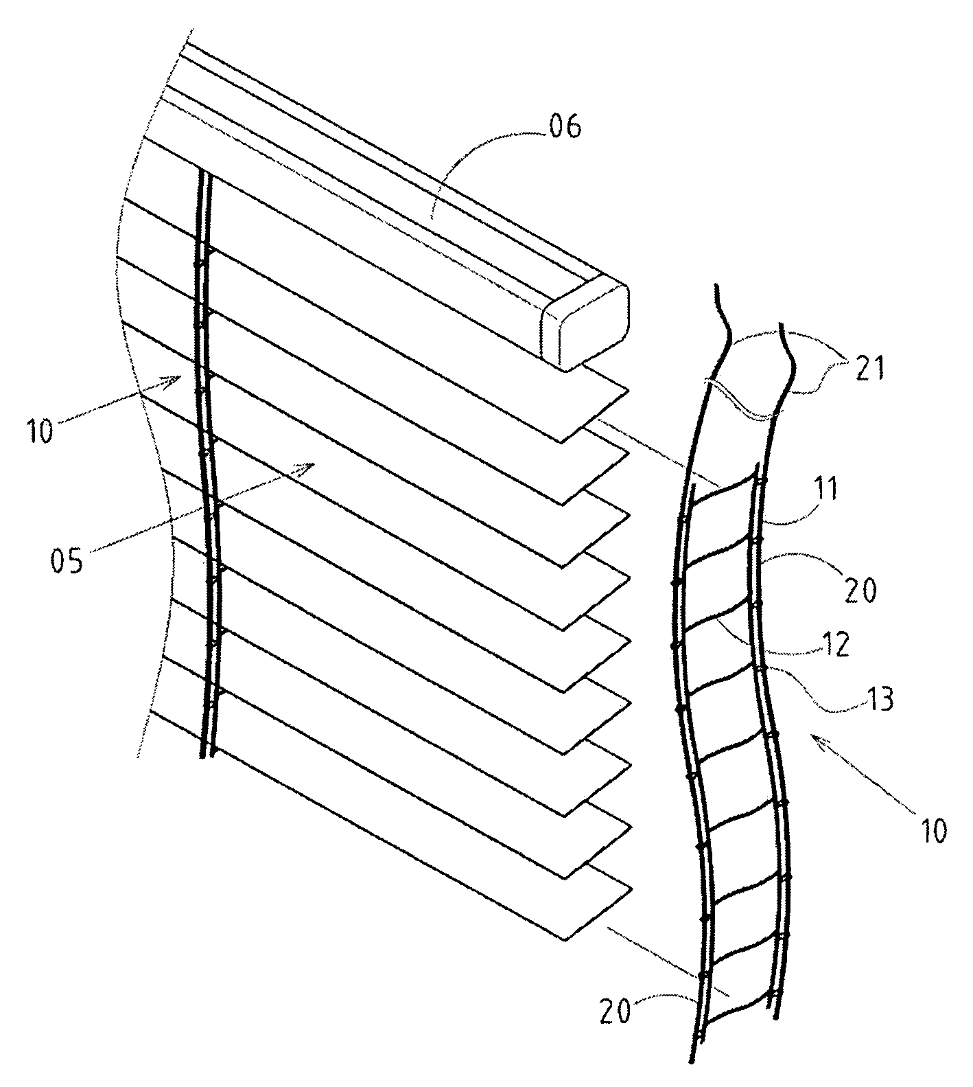 Grid strip component for shutters with pull cord