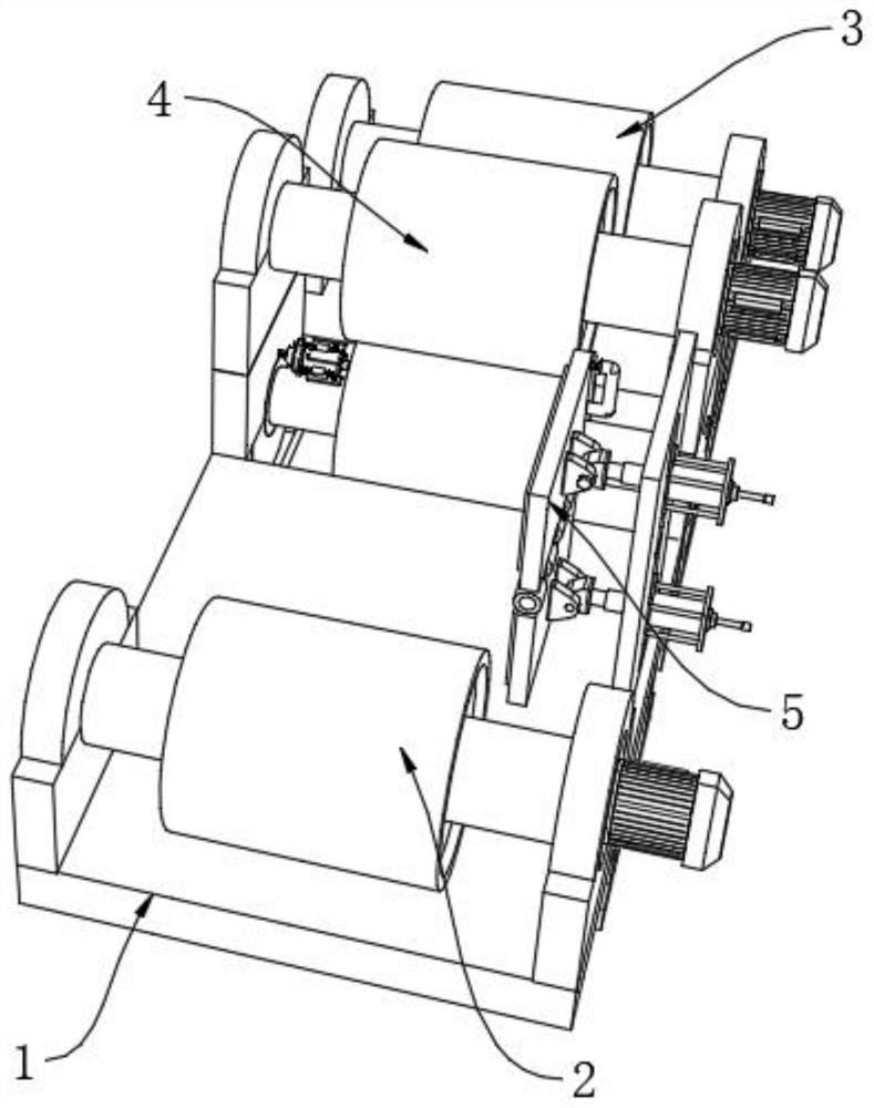 Production and processing device for wet tissue production