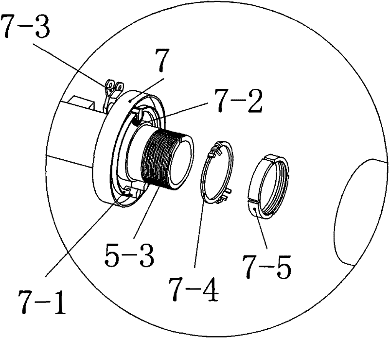 Gearbox motor straight rotating device for electric motorcycle tricycle and driving method thereof