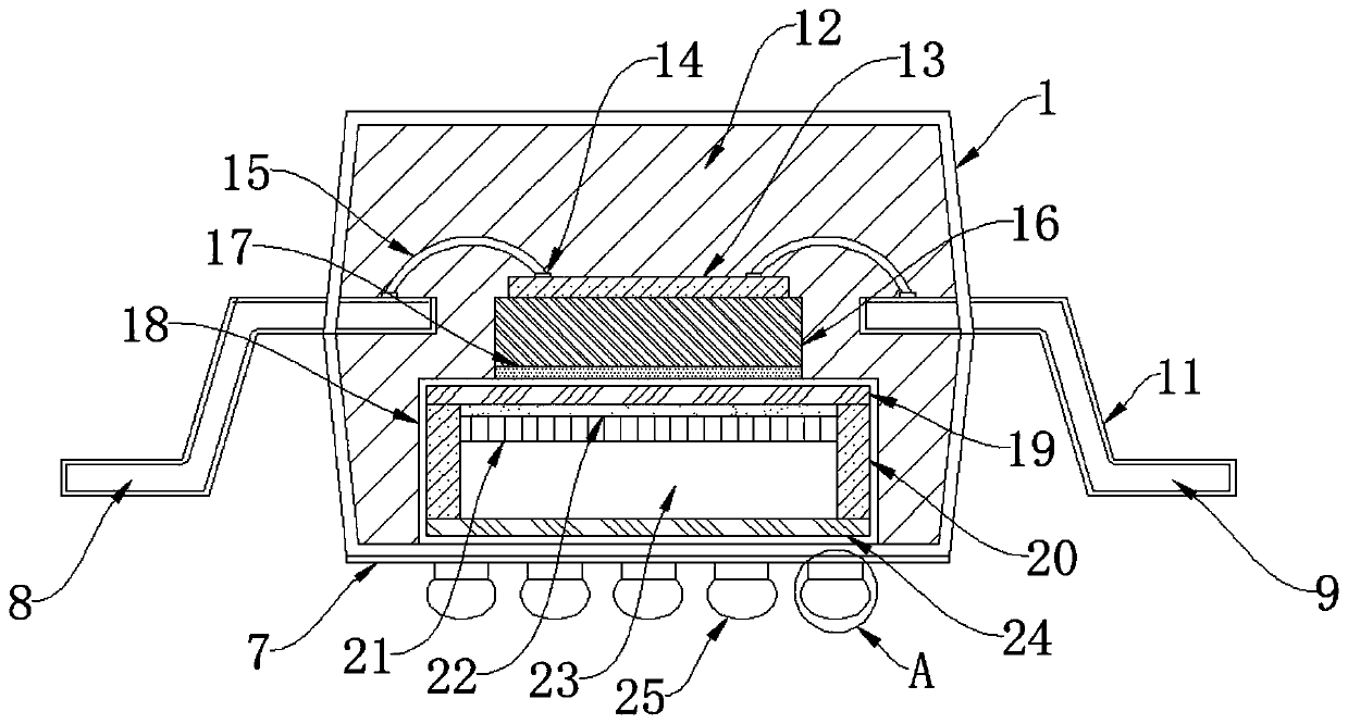 Packaging body for reducing lamination packaging structure of communication chip