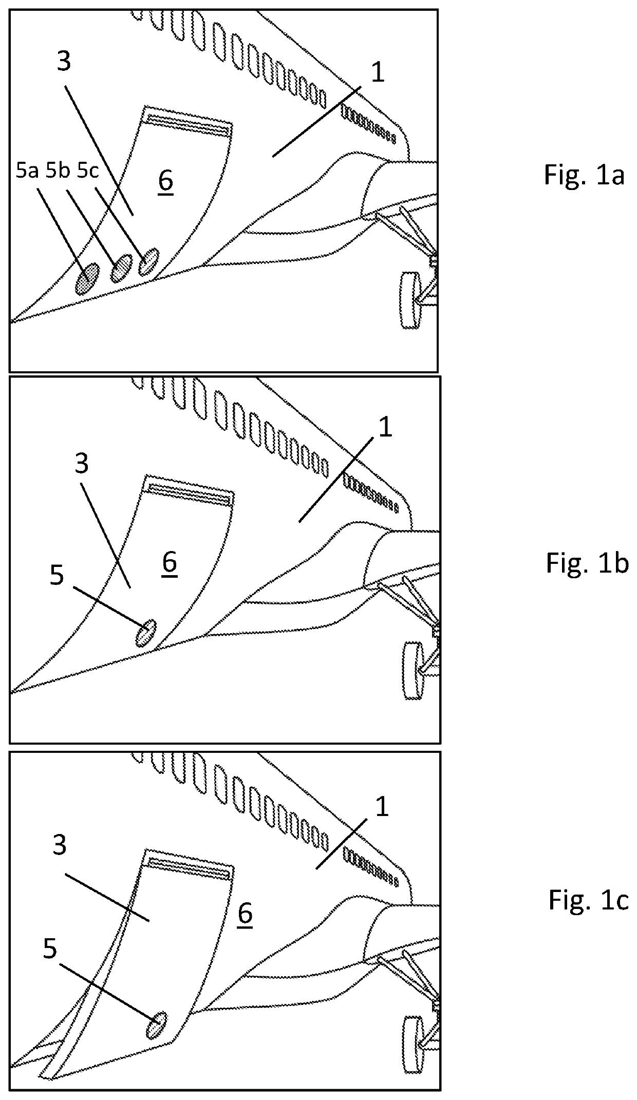 System for displaying the state of at least one cargo door of an aircraft