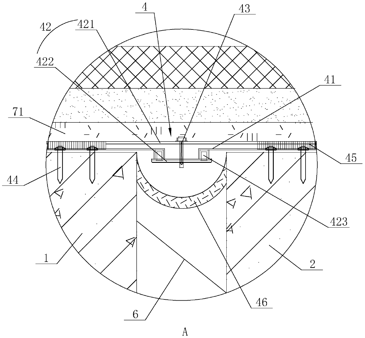 Flush joint waterproof structure for roof deformation joint