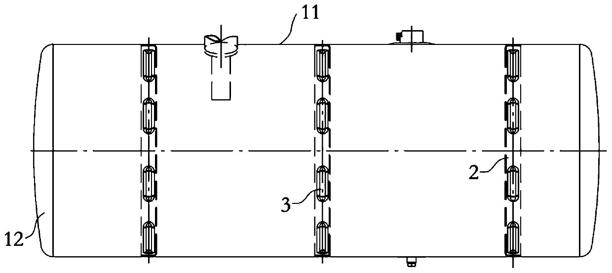 Fuel tank and assembling process thereof