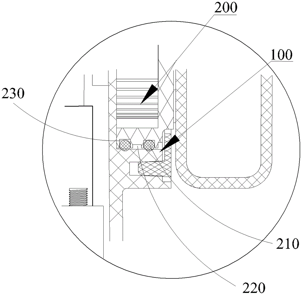 Sealing structure for rotary shaft and lamp