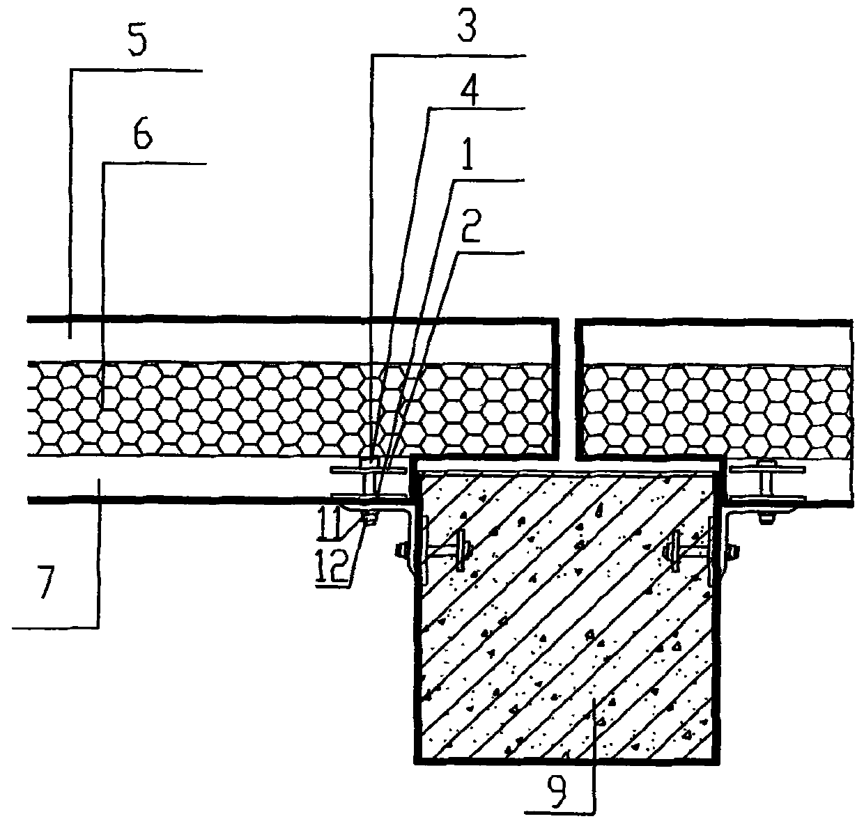 Outer hanging-wall plate connecting piece