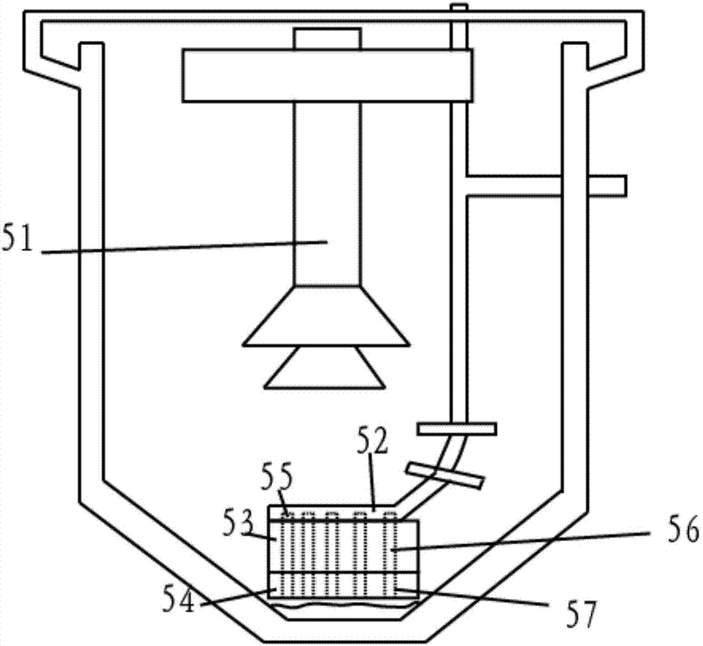 Sewage treatment device and treatment method thereof for large-scale sewage treatment station