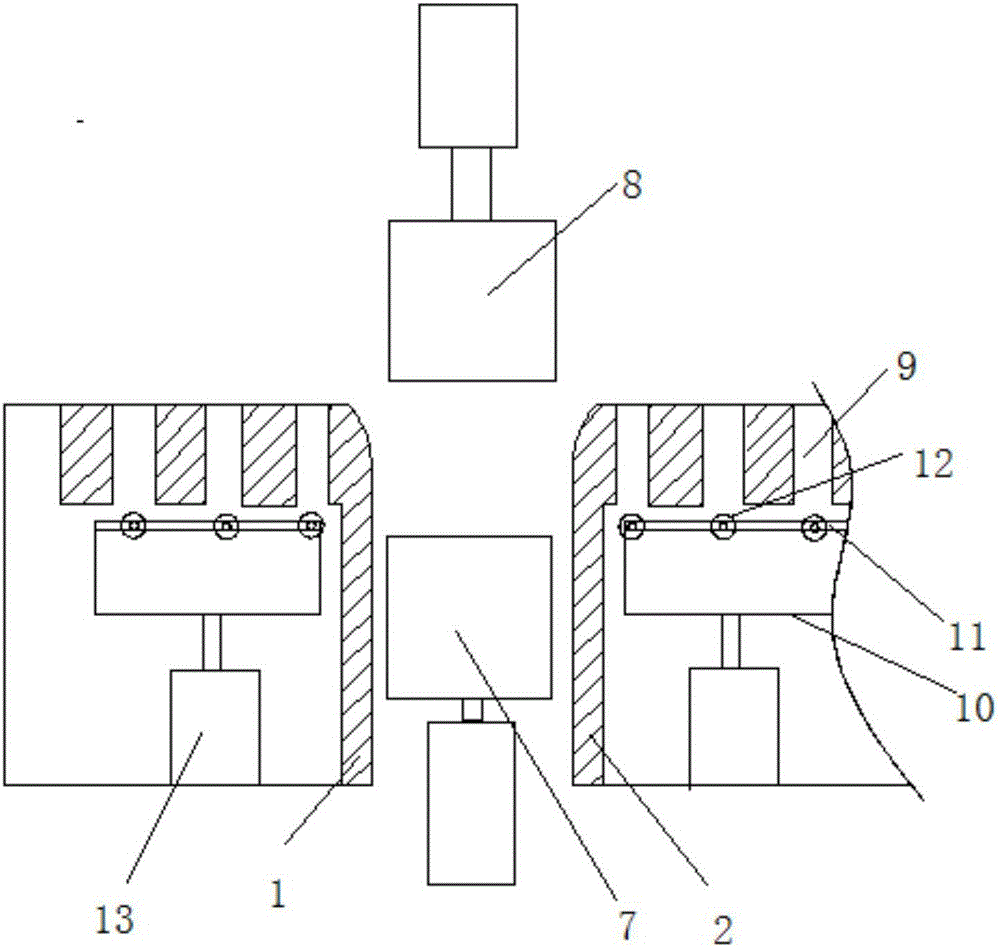 Movable bending mechanism capable of facilitating discharging of large-bent-degree plates