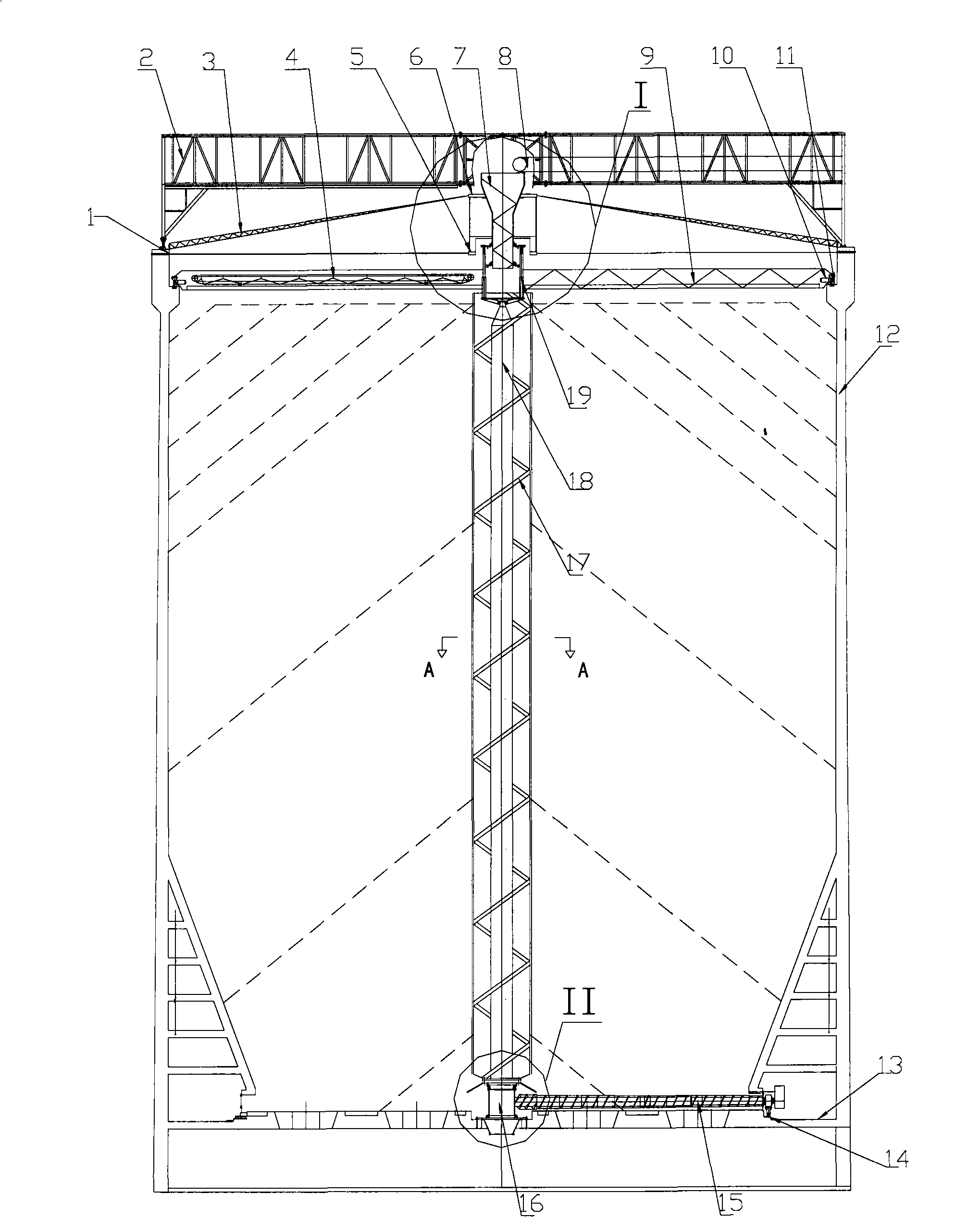 Buffer breakage-proof flat bottom silo