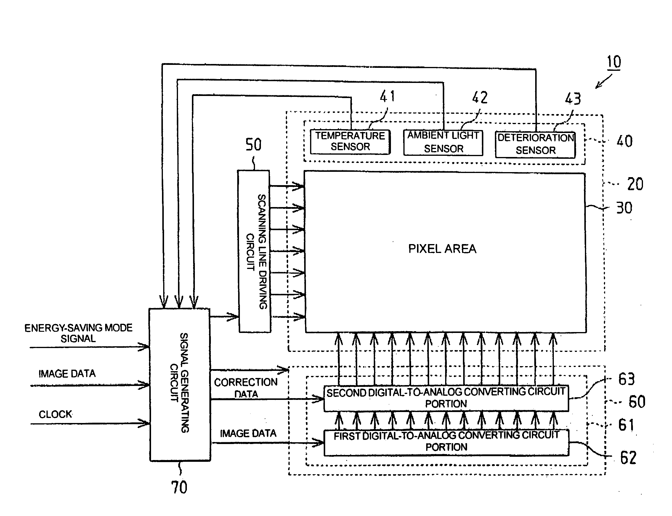 Digital-to-analog converting circuit, electroopitcal device, and electronic apparatus