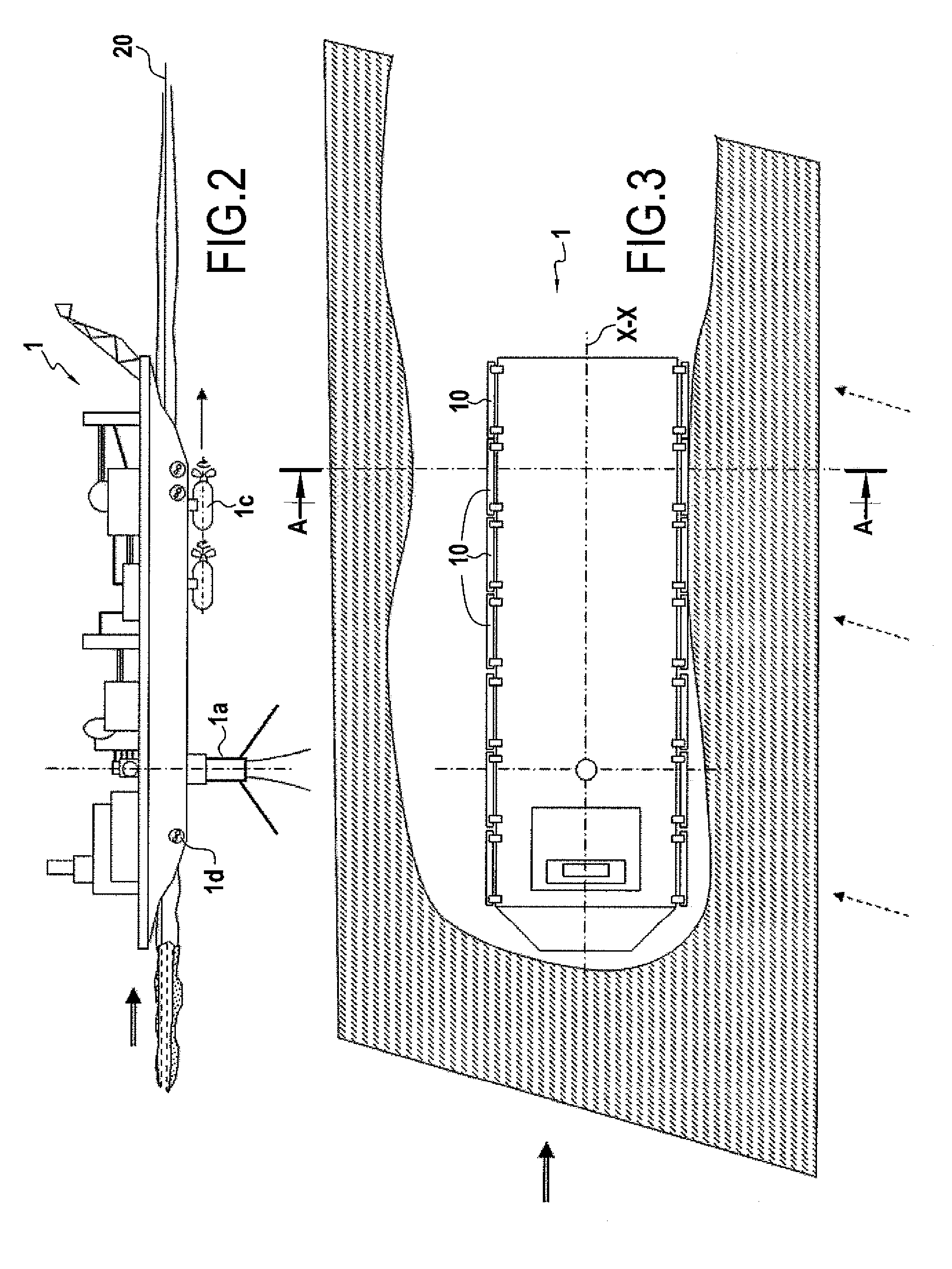Floating support for oil production fitted with pack ice destruction devices, and an associated method