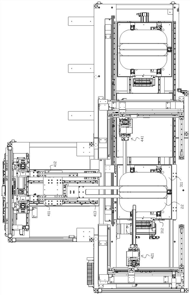 Folding mechanism and folding method of vehicle airbag