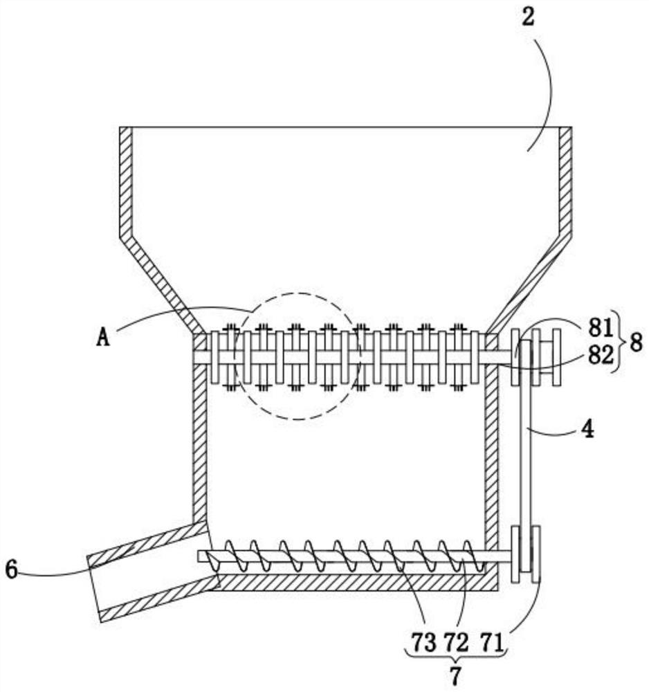 Rapid crushing device for agricultural fertilizer