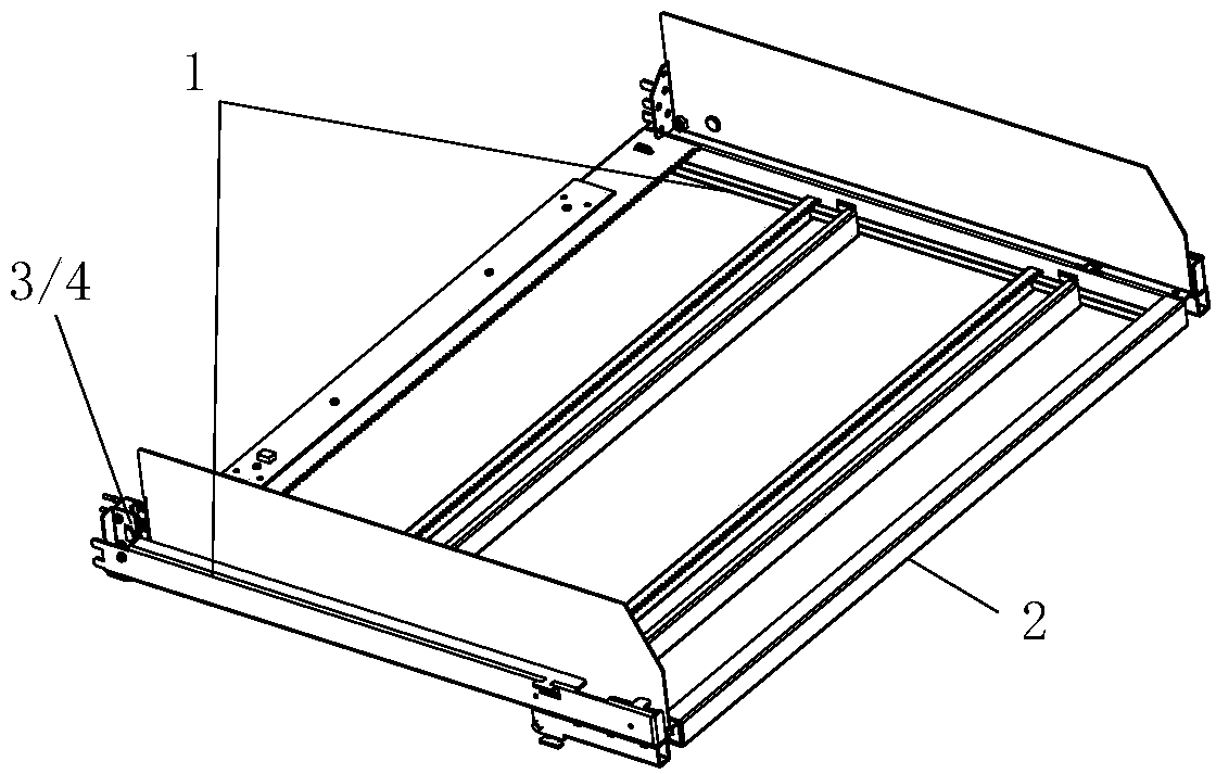 Guiding installing structure for vending machine tray