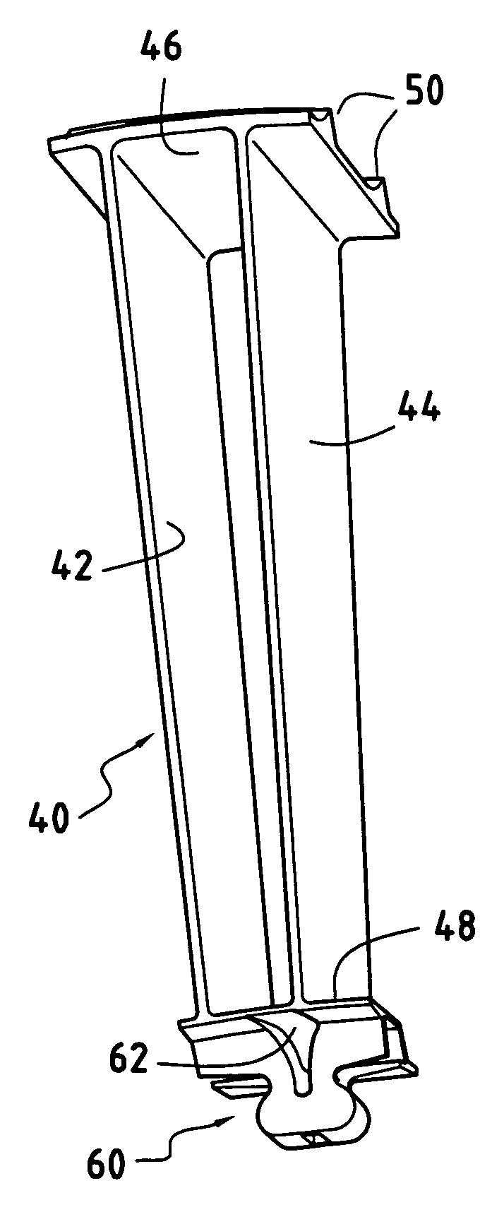 Turbomachine turbines with blade inserts having resonant frequencies that are adjusted to be different, and a method of adjusting the resonant frequency of a turbine blade insert