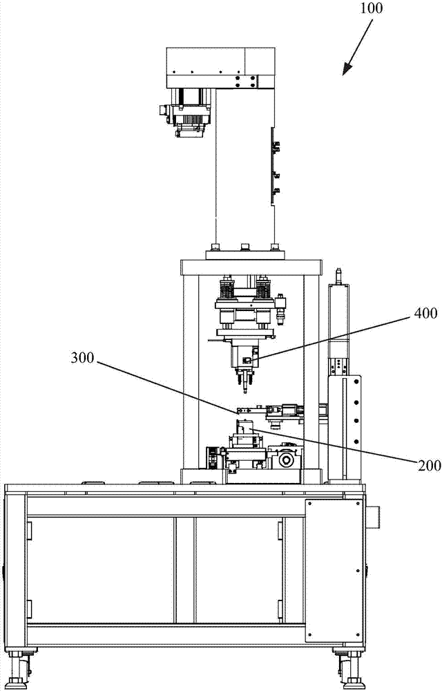 Automatic rotor iron core assembling device and motor manufacturing equipment having same