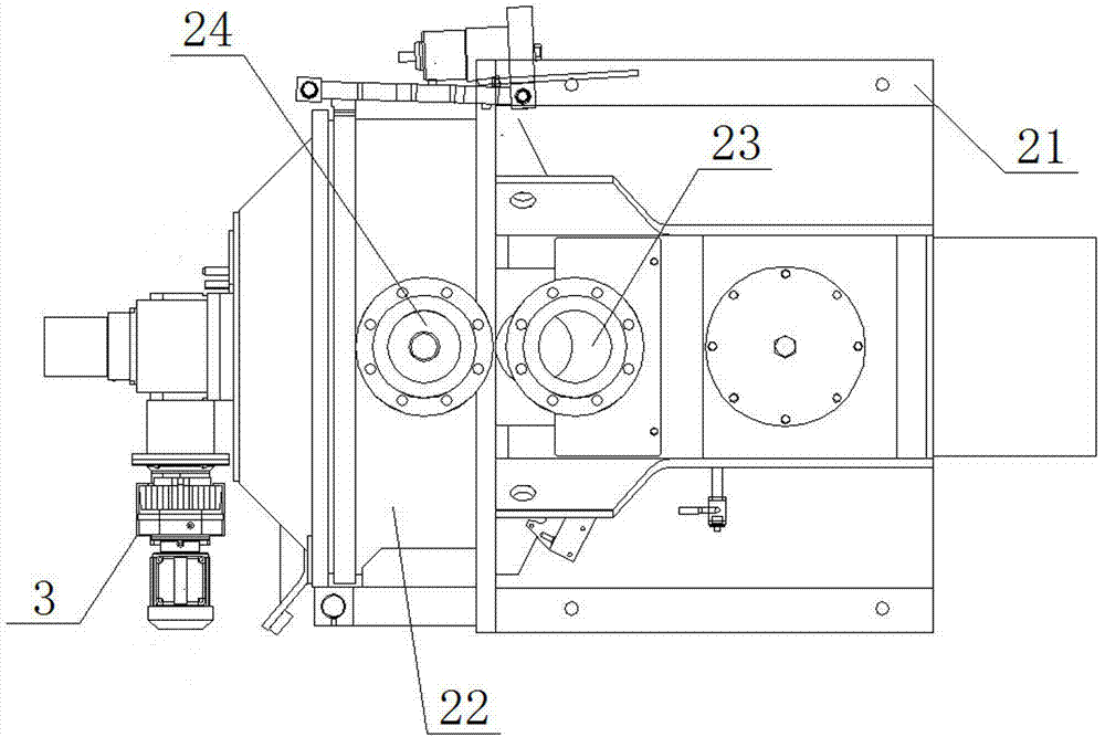 Automatic control system and method of knife feeding and retracting of dual-disc refiner