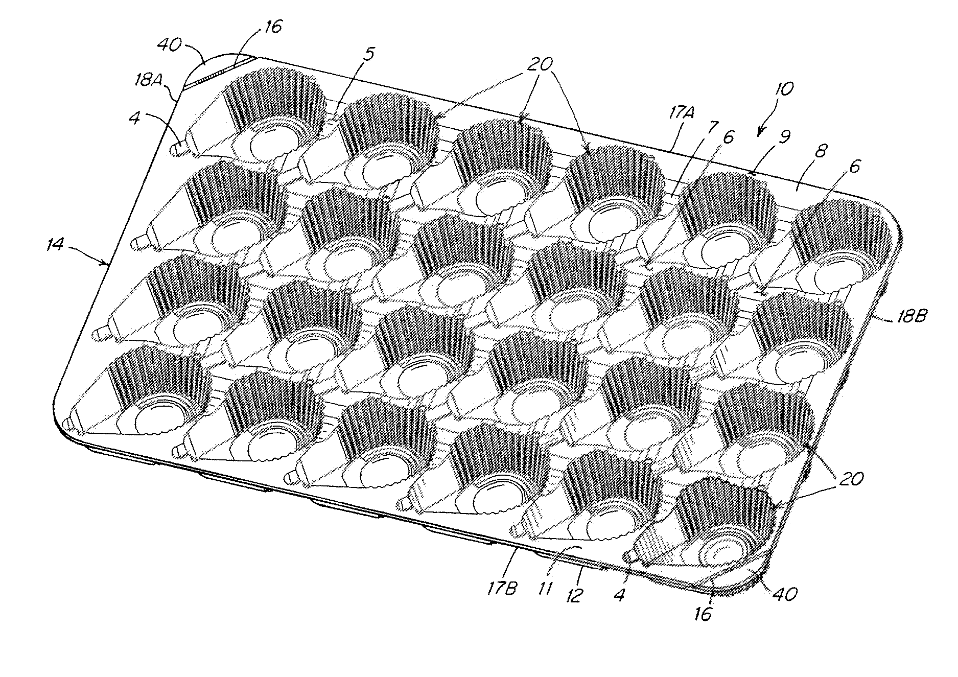 Packing tray having cell pockets with expandable sidewalls and floating base, and method of manufacture