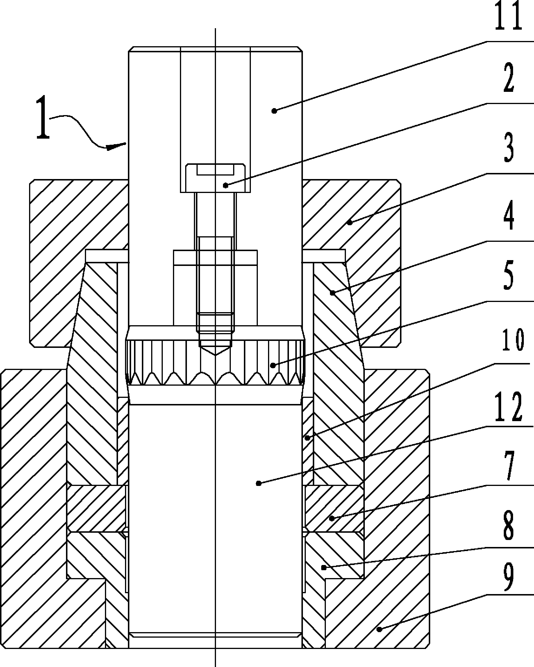 Cold extrusion device, and female die and male die thereof