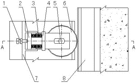 A method and connection structure for ensuring the normal operation of a flat fixed-wheel steel gate