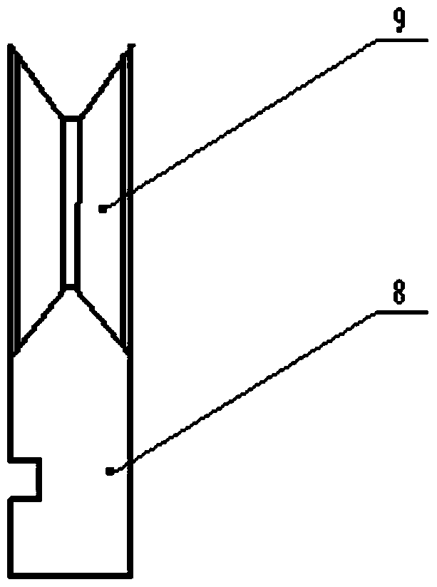 A mechanical structure for automatic folding of long stockings and its folding method