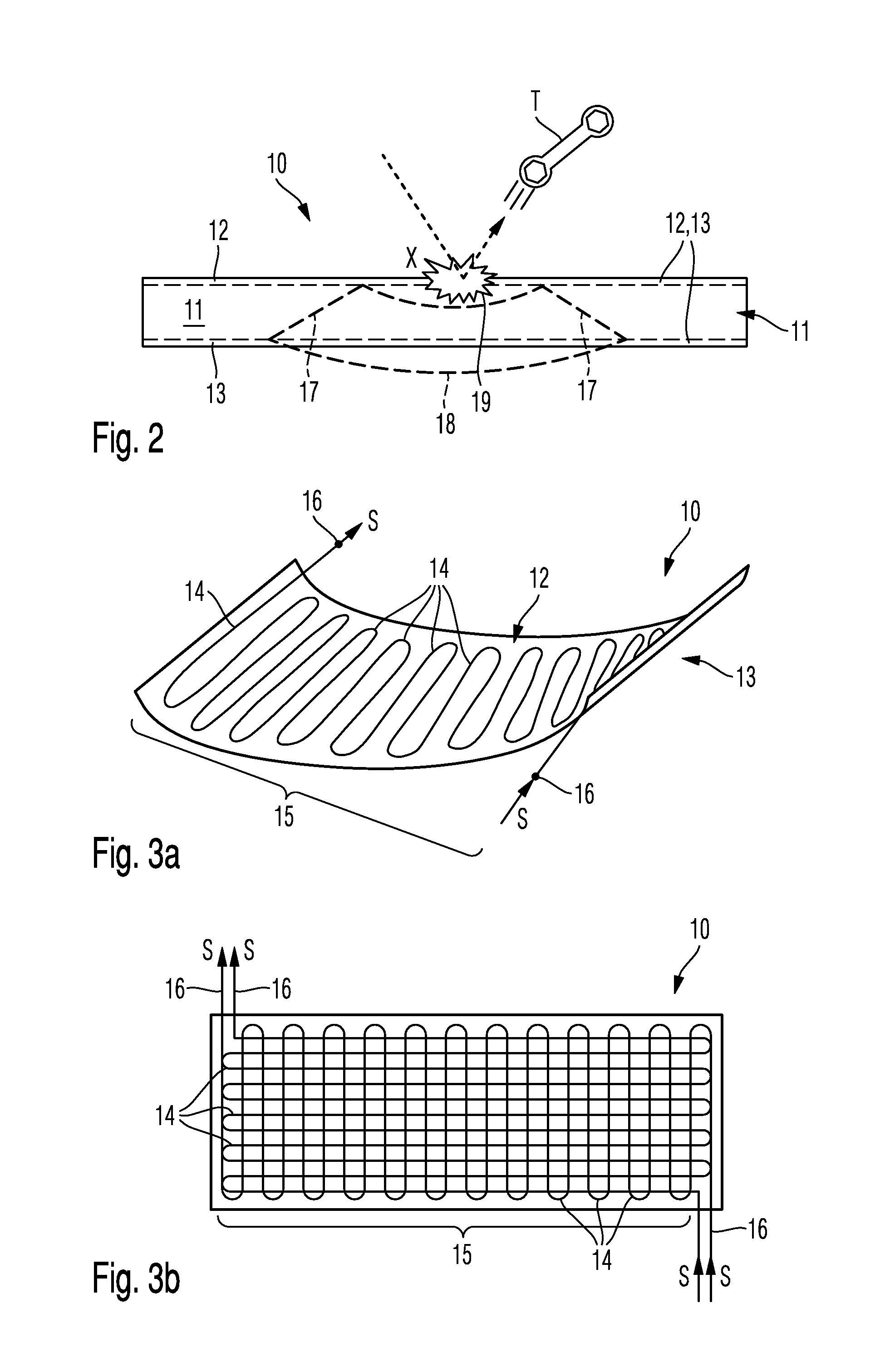 System for monitoring flow of a matrix material in a molding tool using a scattering optical signal transmitted along at least one optical fiber during production of a component