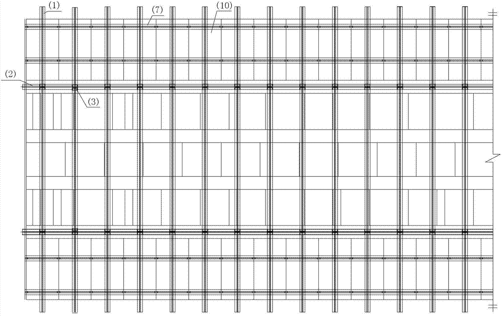 Steel and concrete combined box girder concrete wing plate formwork and construction method