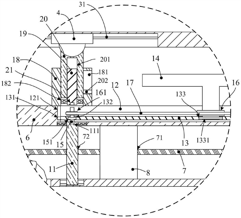 Cashew kernel peeling device and adjustment method