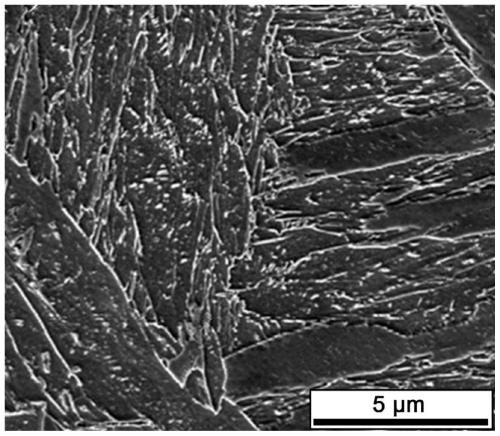 Strengthening-toughening treatment process for high-strength martensite/ferrite dual-phase steel, and dual-phase steel