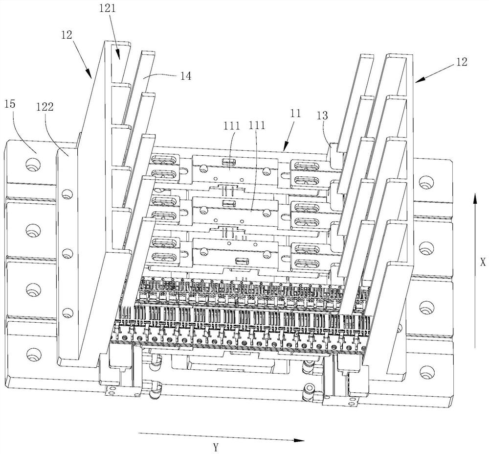 LED bracket feeding device and LED solid crystal equipment