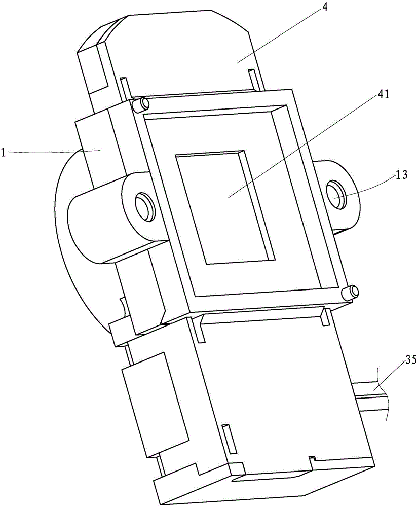 Lens filtering device