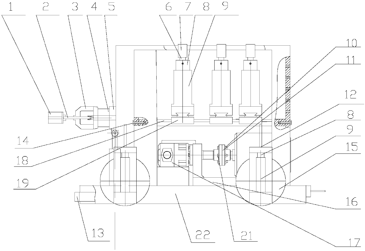 Moving and carrying device applicable to industrial robot