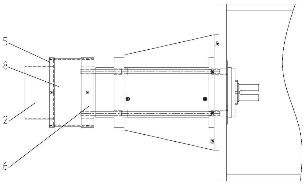 A docking transmission mechanism of an automobile transmission test bench