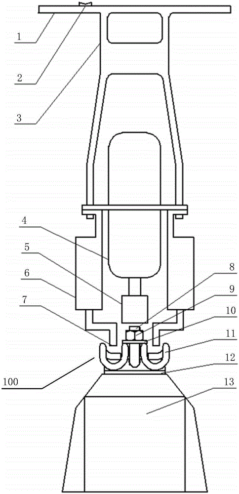 Railway fastener dismantling device and operating method thereof