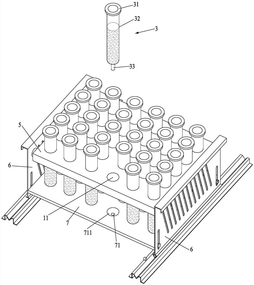 Treatment process for improving PUR reaction type hot melt adhesive production yield and jig thereof
