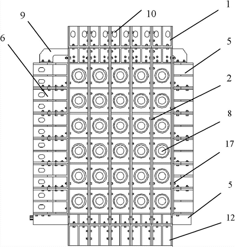 Large-sized combined dynamic and static multifunctional geotechnical engineering simulation testing device