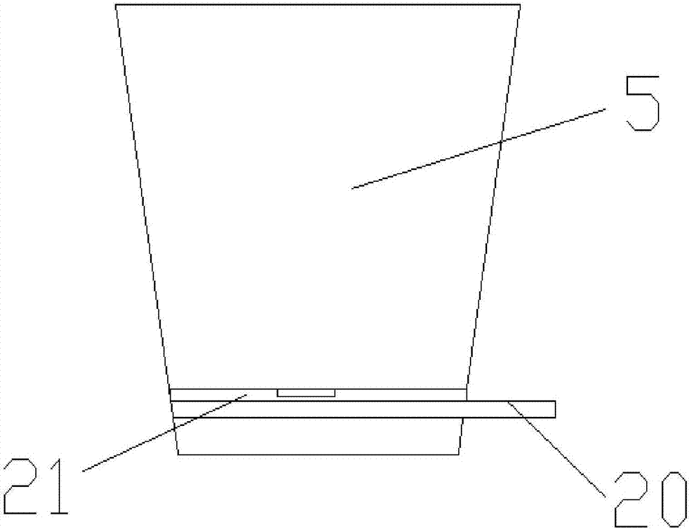 Wine brewing device capable of detecting volume of brewed wine