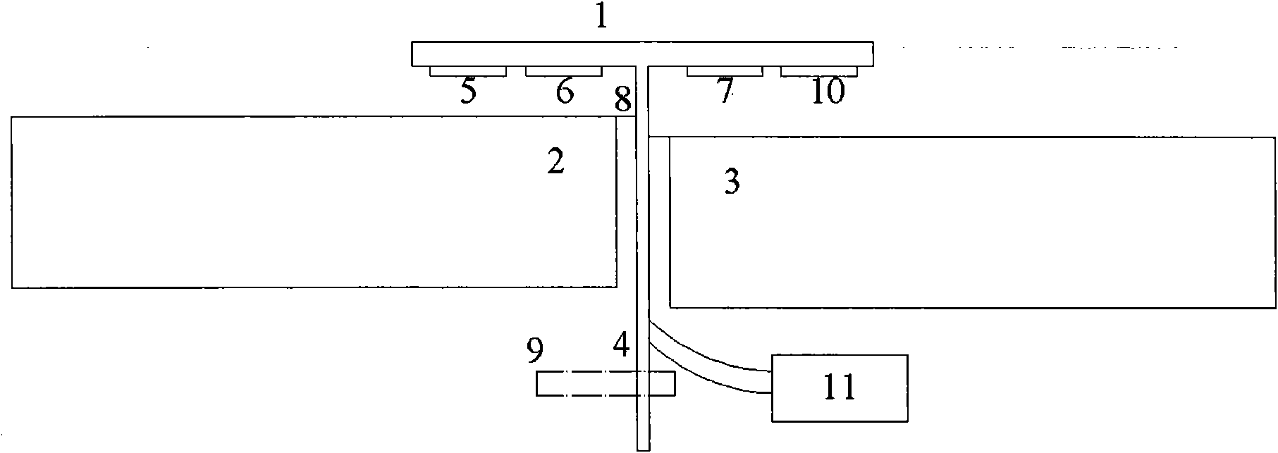 High-precision capacitance-type displacement sensor for direct non-contact detection of mirror surface high-low difference