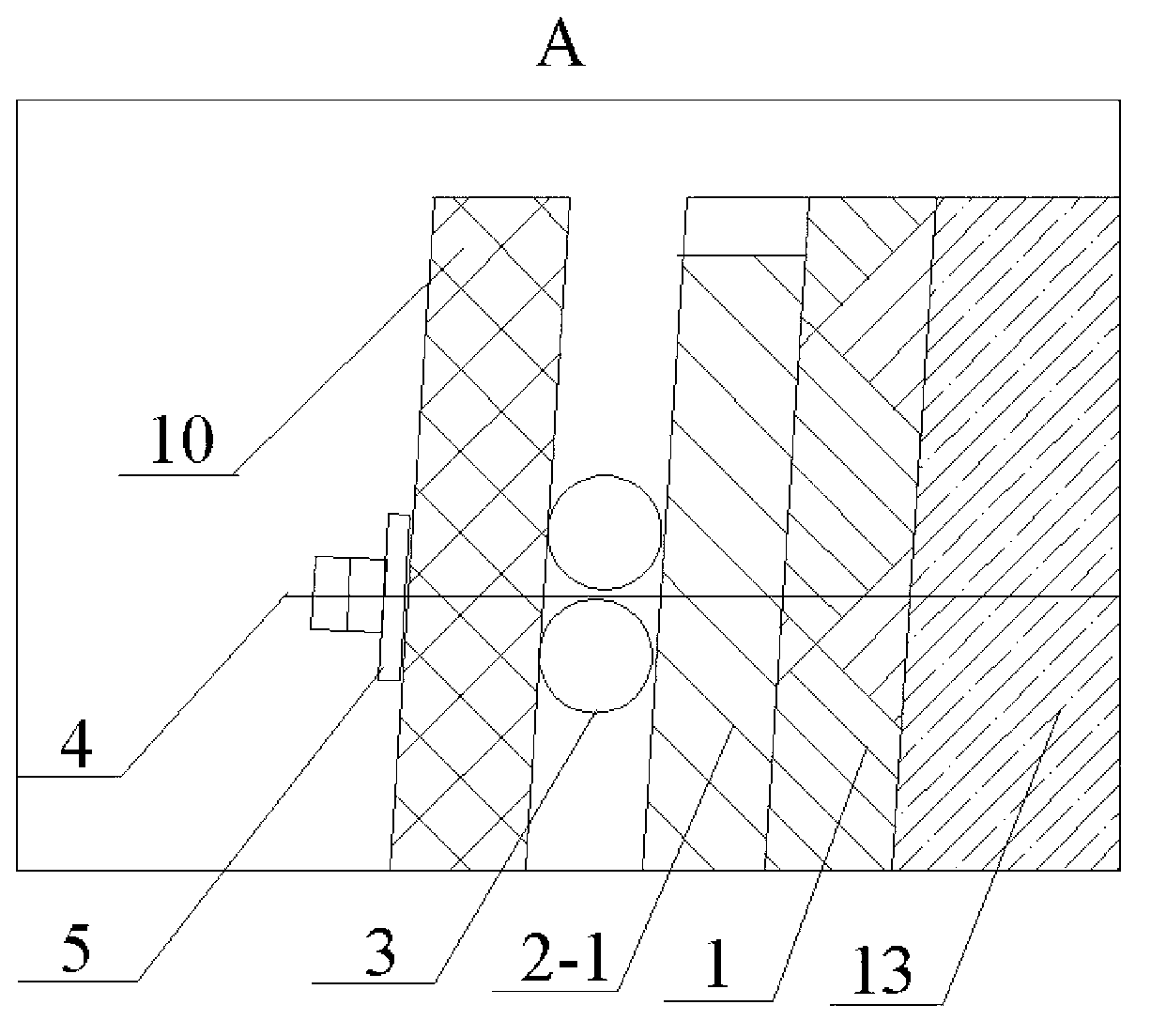Construction method for one-time formation of concrete pool wall