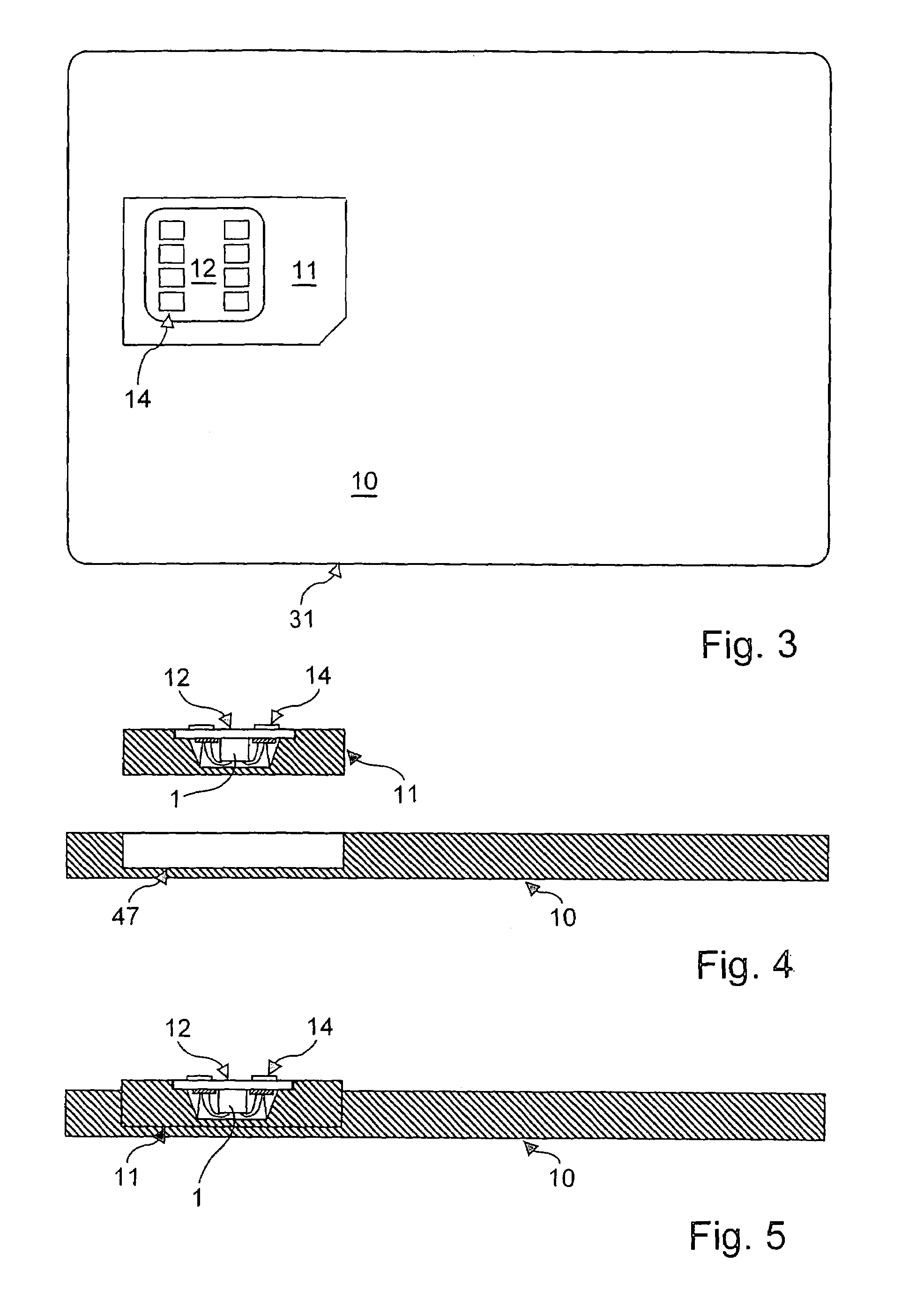Microcircuit card attached to an adapter base, card base and manufacturing method