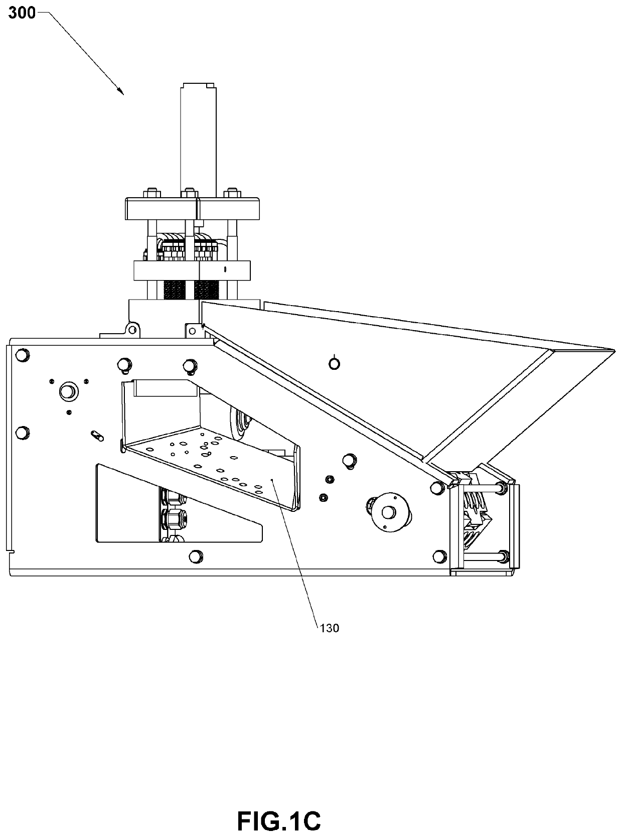 Apparatus and method for pitting drupes