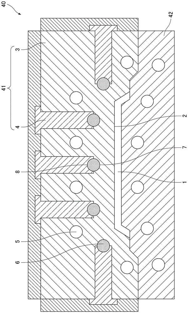 Mold for injection molding and injection molding method