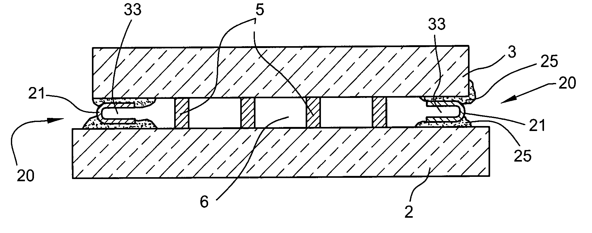 Vacuum IG window unit with metal member in hermetic edge seal