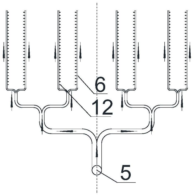 Condensing device with symmetric nozzles