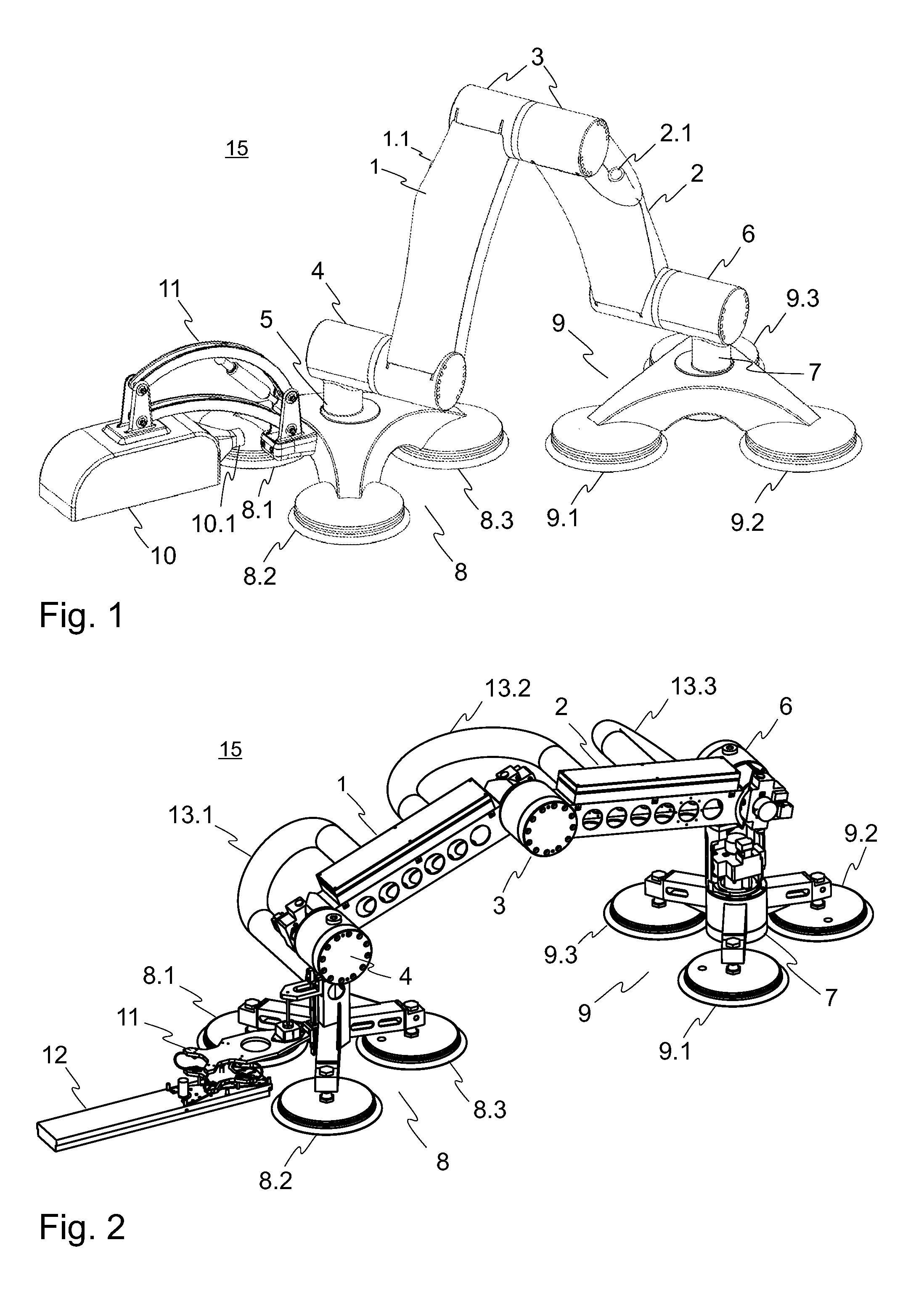 Mobile climbing robot and service system having a climbing robot